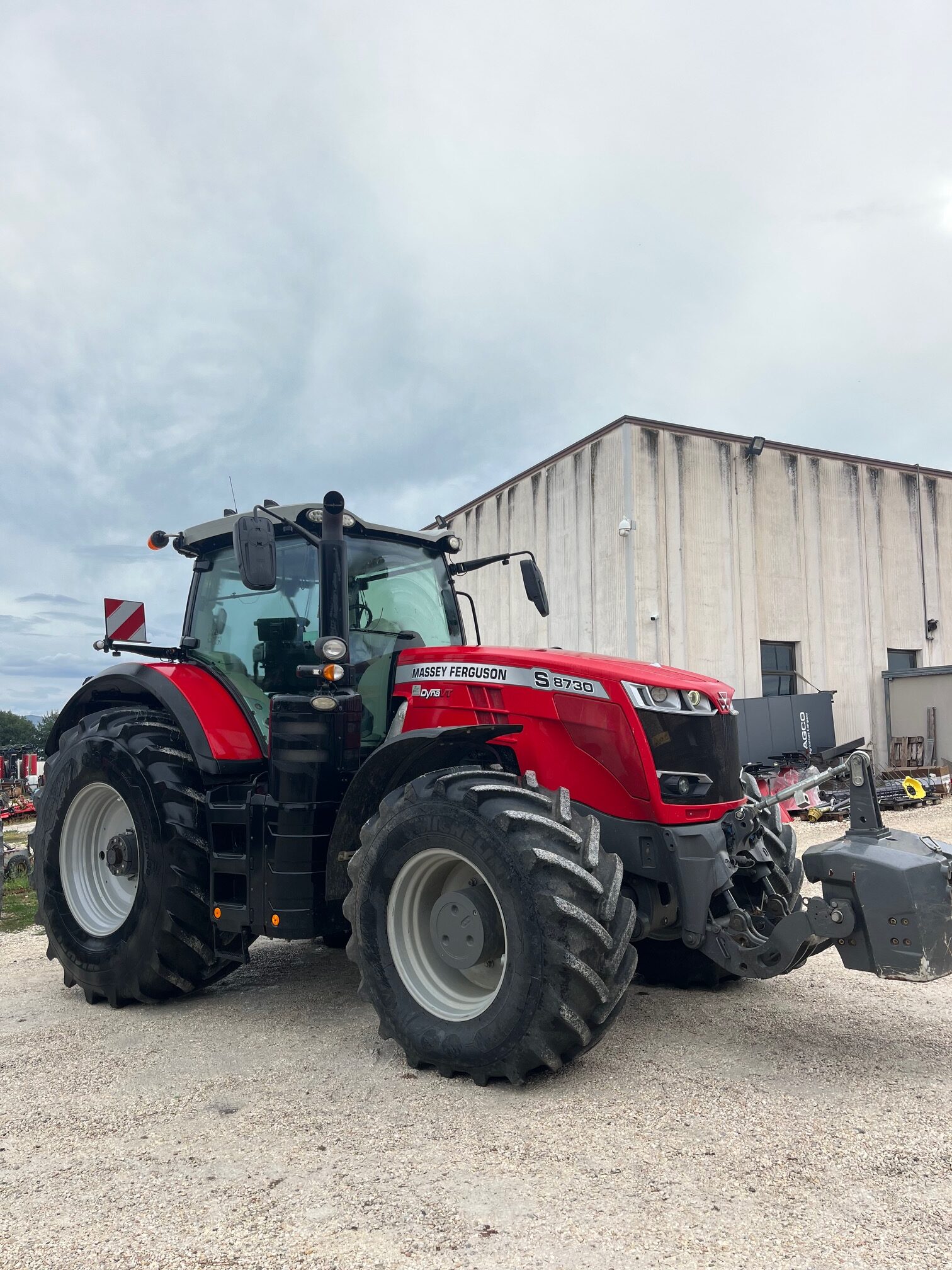 MASSEY FERGUSON 8730 DYNA VT